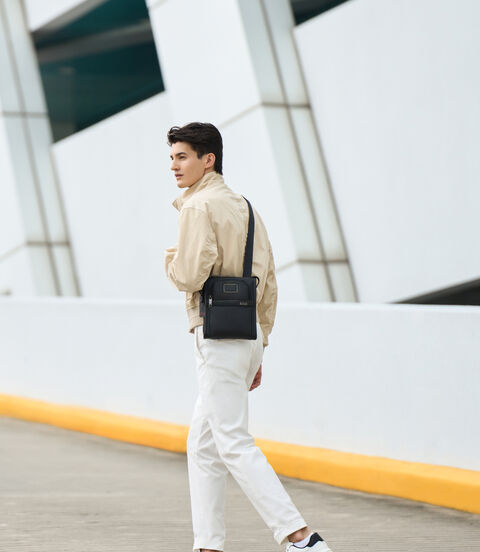 TUMI ALPHA Pocket Bag Small  lifestyle | TUMI