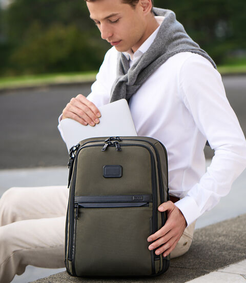 ALPHA Slim Backpack lifestyle | TUMI