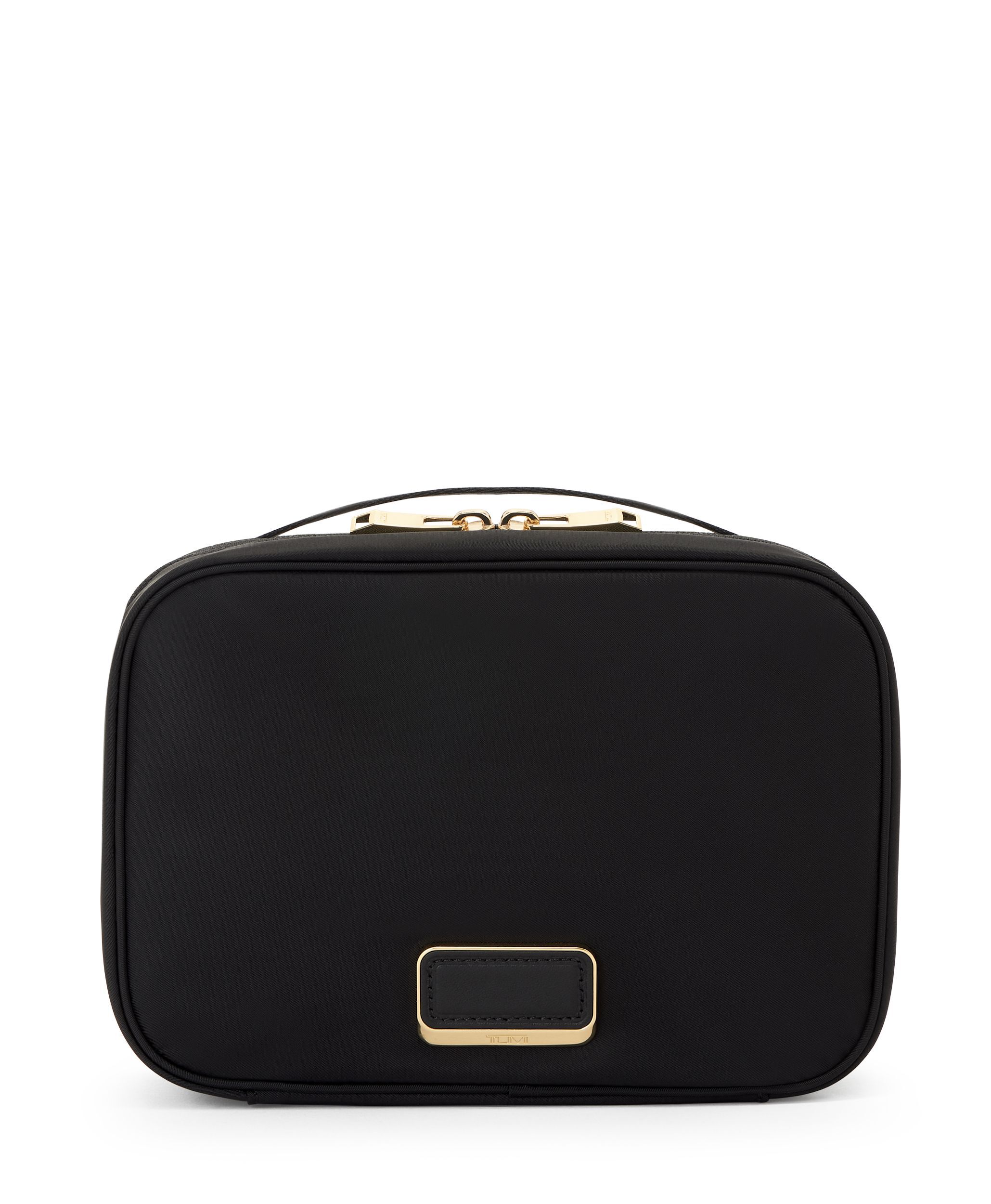 Tumi cosmetic shop