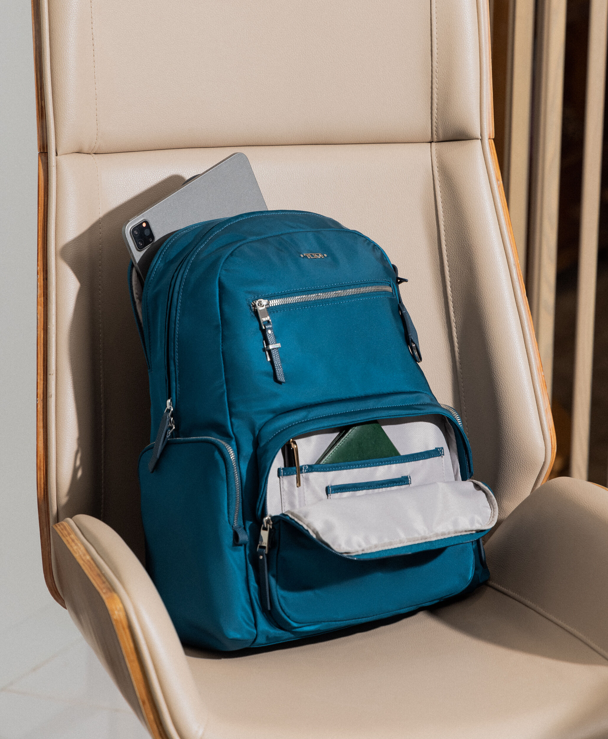 tumi backpack for 15 inch laptop