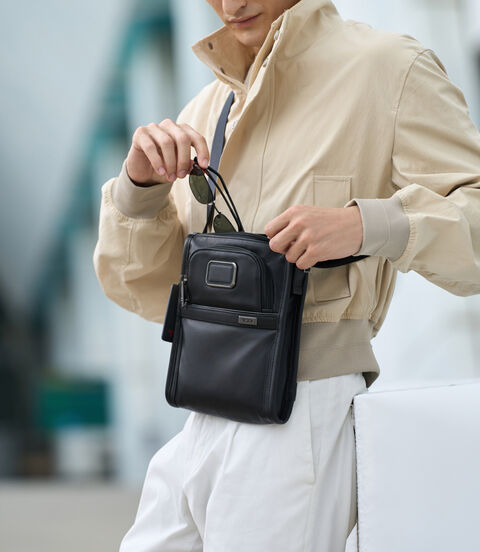 TUMI ALPHA Pocket Bag Small  lifestyle | TUMI