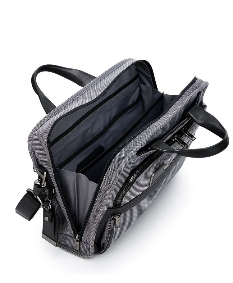 ALPHA X ORG PORTFOLIO BRIEF hi-res | TUMI